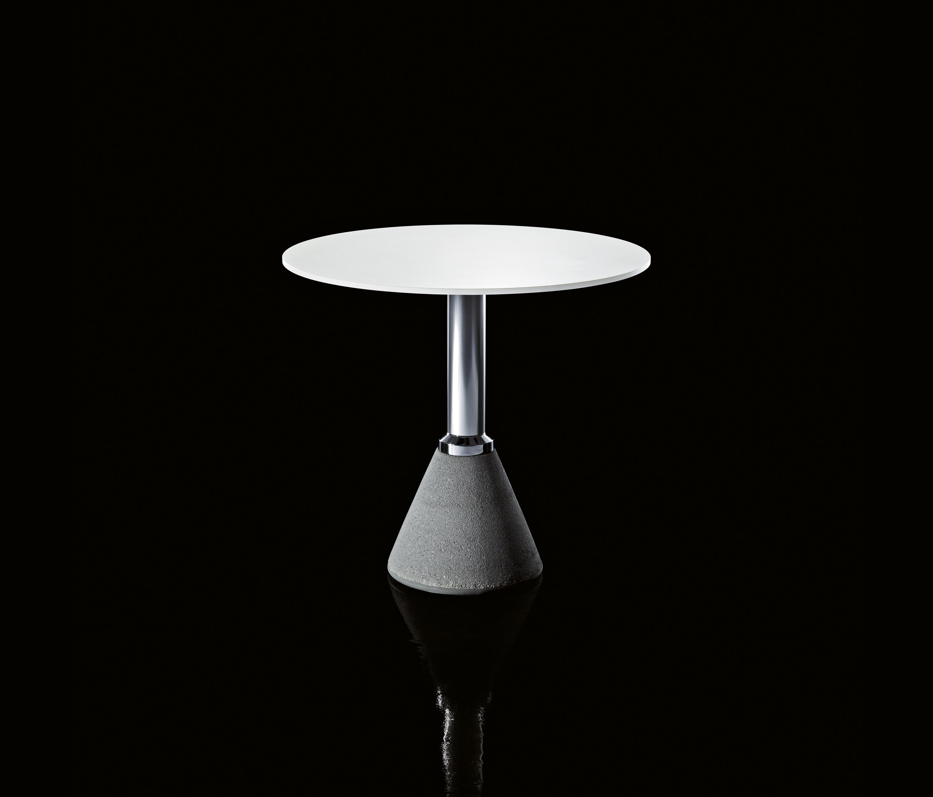 乐竞平台 - 桌几|咖啡桌|办公家具|设计师家具|Table_One小酒馆餐桌